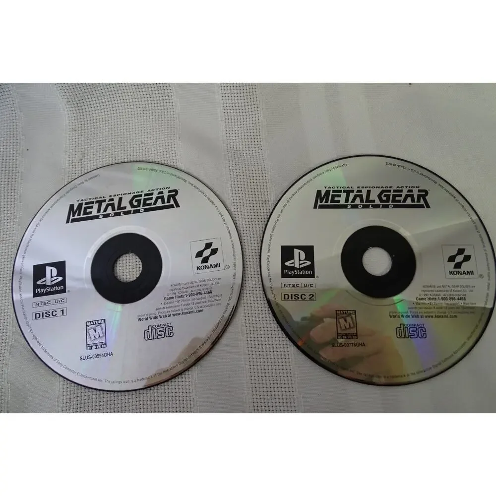 Metal Gear Solid (Sony PlayStation 1) PS1 With Case & 2 Discs & Manual
